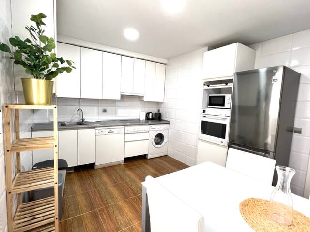 Best location in Madrid Center gallery image 5