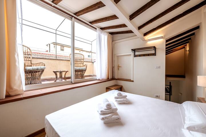 [Pontevecchio] Terrazzino con vista Duomo gallery image 2