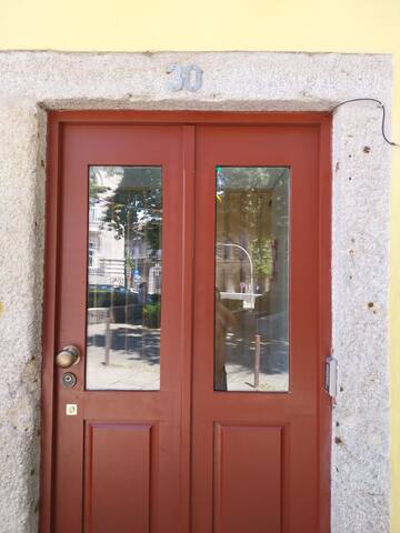 Clérigos- Casa do Largo -Parking gallery image 4