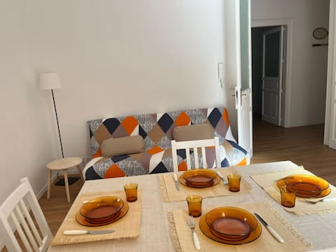 Airbnb con migliori performance: house in the center with terrace a Bari