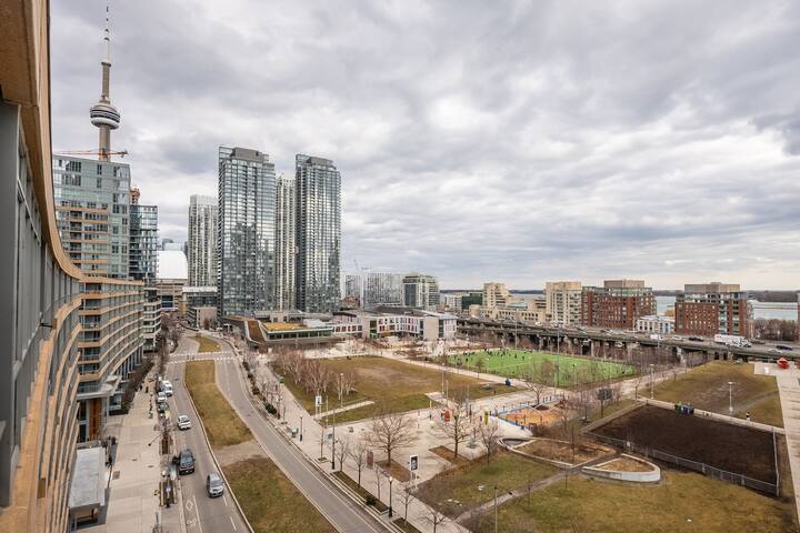 Stunning 2BD/2BTH~Rogers CTR/CN Tower/Parking gallery image 2