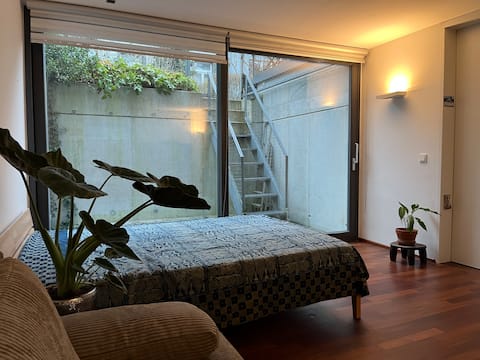 Top performing Airbnb: Cozy and quiet apartment in paradise in Constance