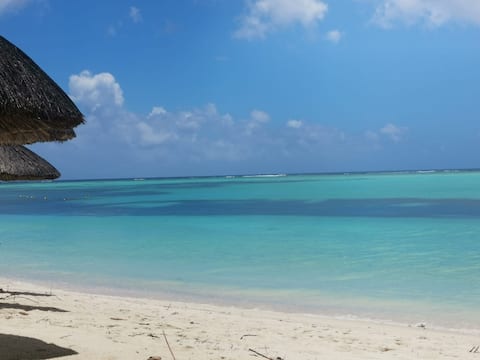 Beachfront 3 bed villa on sandy beach