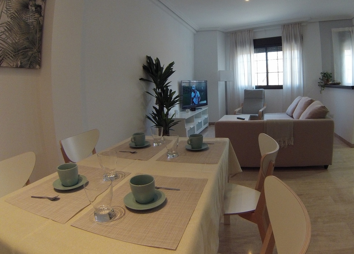 Anuncio de Airbnb popular: Very quiet apartment next to a Roman bridge en Córdoba