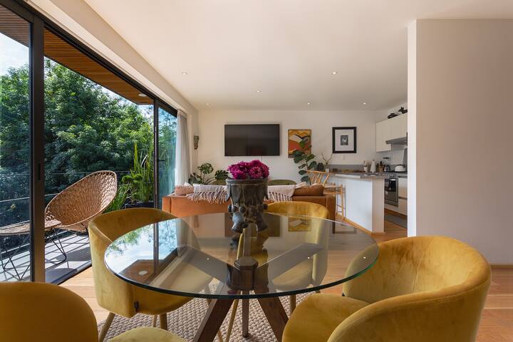 Sunny Condesa Apartment with AC & Private Rooftop gallery image 4