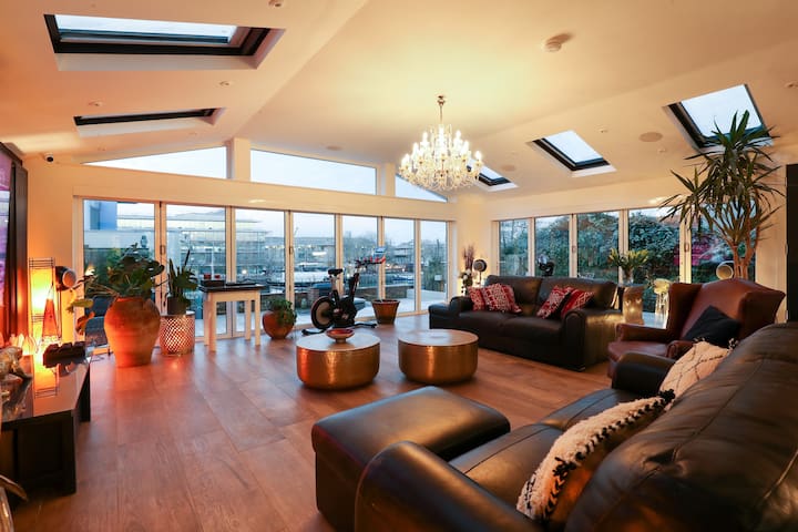 Large detached period house on the Harbourside