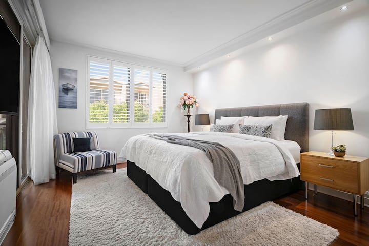 Dhomë gjumi 1 me krevat dopio "king"