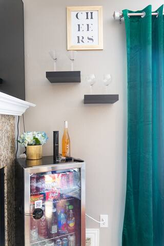 Royal City Suites gallery image 3