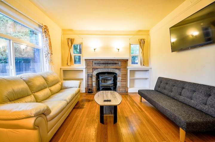 Cozy Palo Alto Cottage ~ Near Stanford - Palo Alto, CA