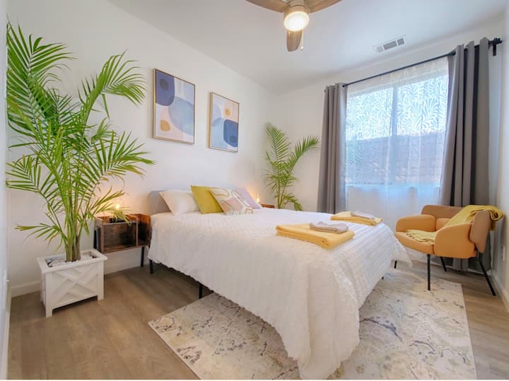 # საძინებელი 4. ზომა 152 × 203 სმ