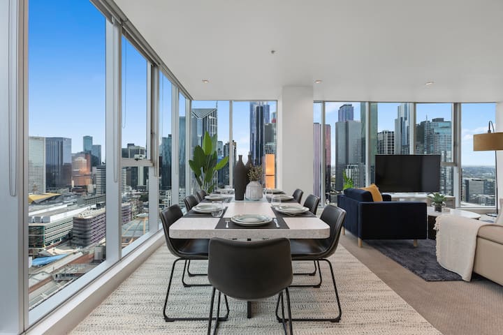Mia – Jaw-dropping 3bed 2car executive apartment