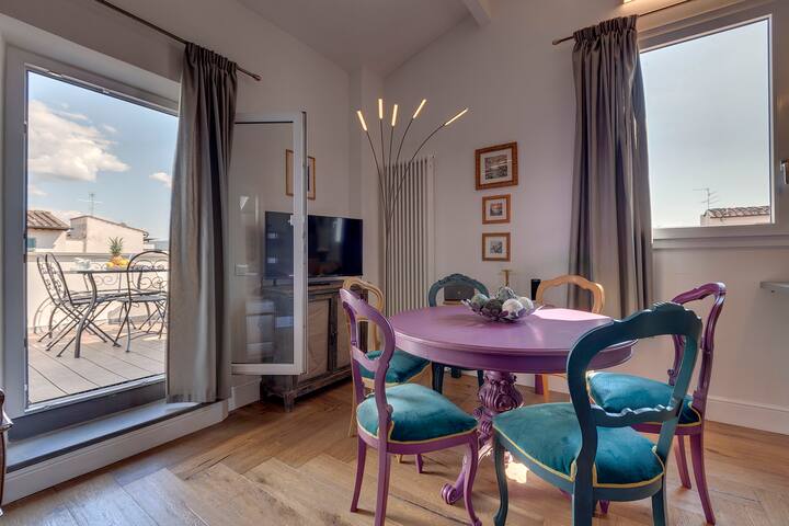 Penthouse with Terrace in the Historic Center gallery image 2