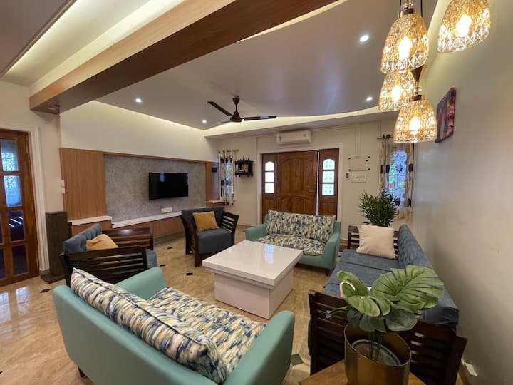 Living room image 1