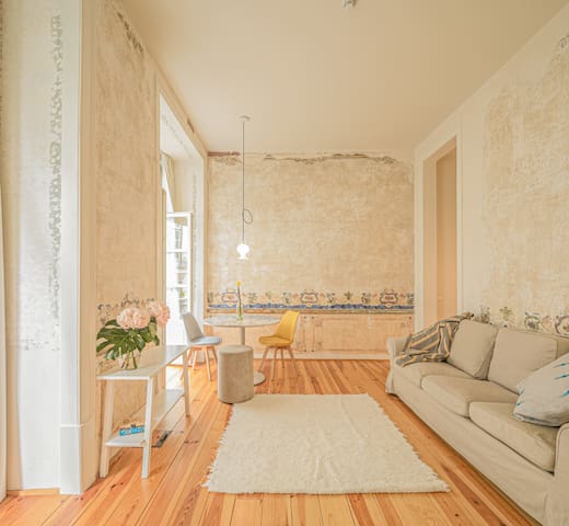 Antiga Casa Pessoa – City Tales Apartment