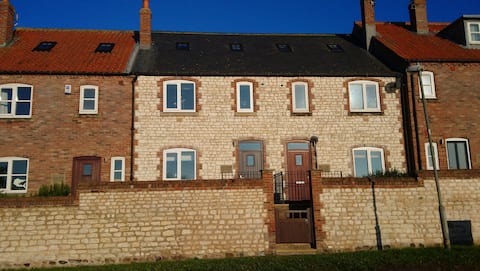 East Newk Cottage, Flamborough