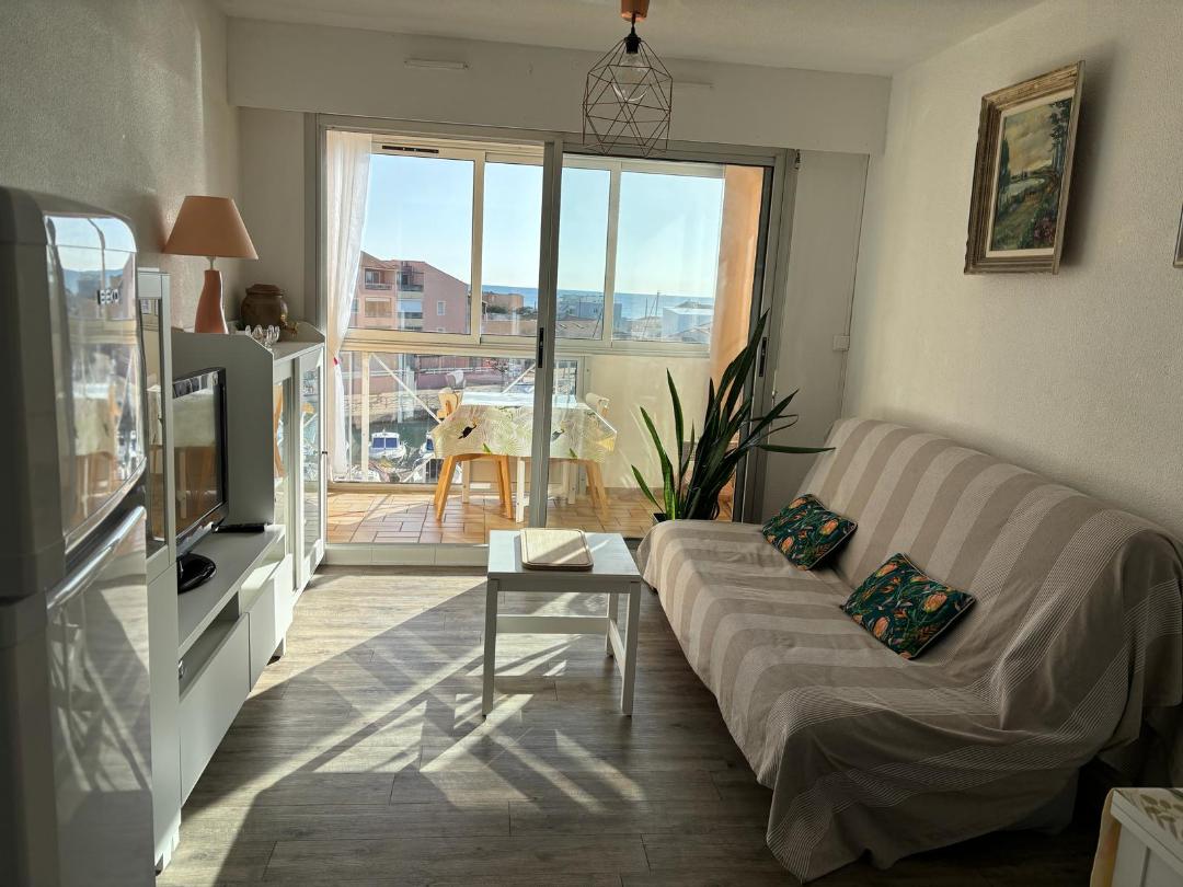 Top Airbnb: Apartment with sea view à Frontignan
