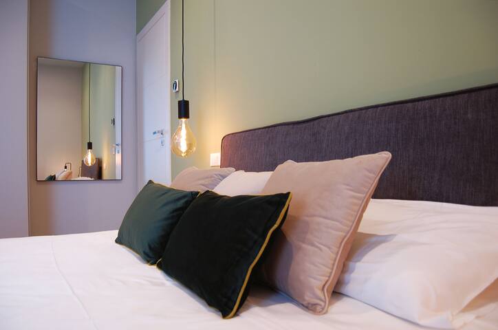 AR Noho apartment: gym & sauna and private terrace gallery image 5