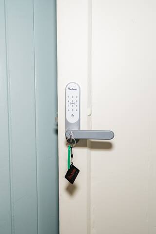 Kollen Slottet / 12 Rom i et antikt hus gallery image 3