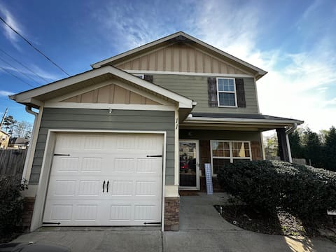 A nice Cul-de-Sac home minutes from Ft Moore