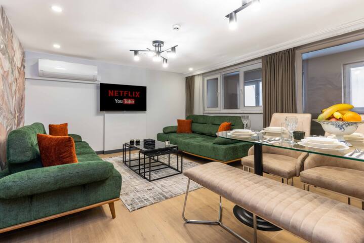 Deluxe Three Bedroom Suite gallery image 2