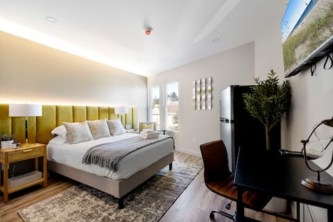 Chic Haven: Modern & Stylish and Cozy Ambiance