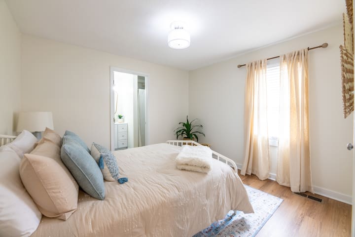 غرفة النوم 1