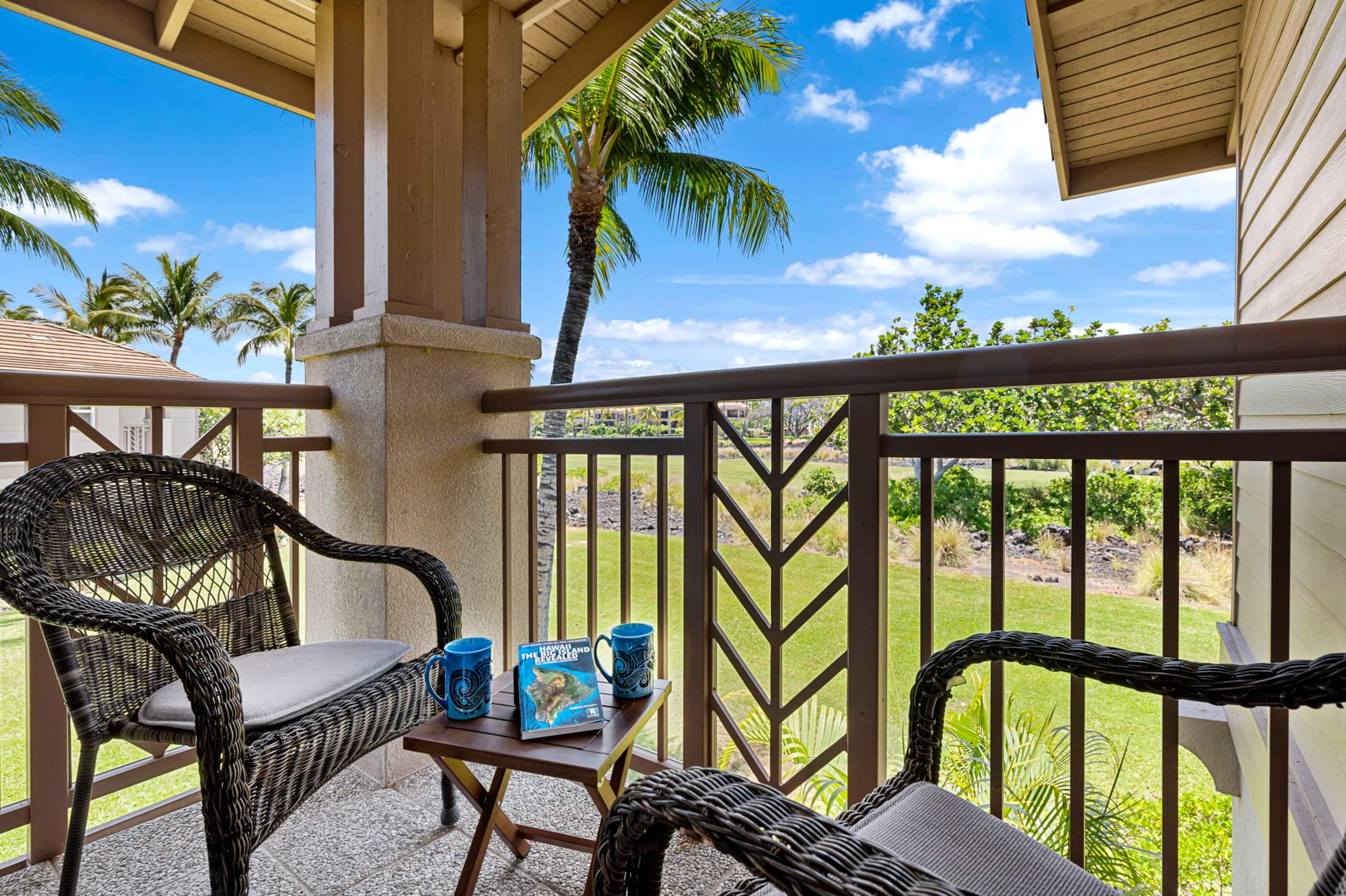 Spacious 3 BR Townhome by Beach - Photo 32