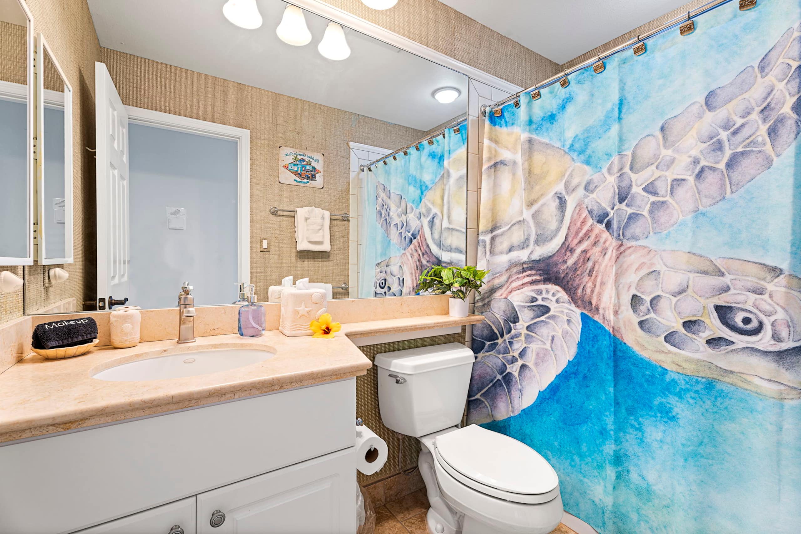 Spacious 3 BR Townhome by Beach - Photo 41