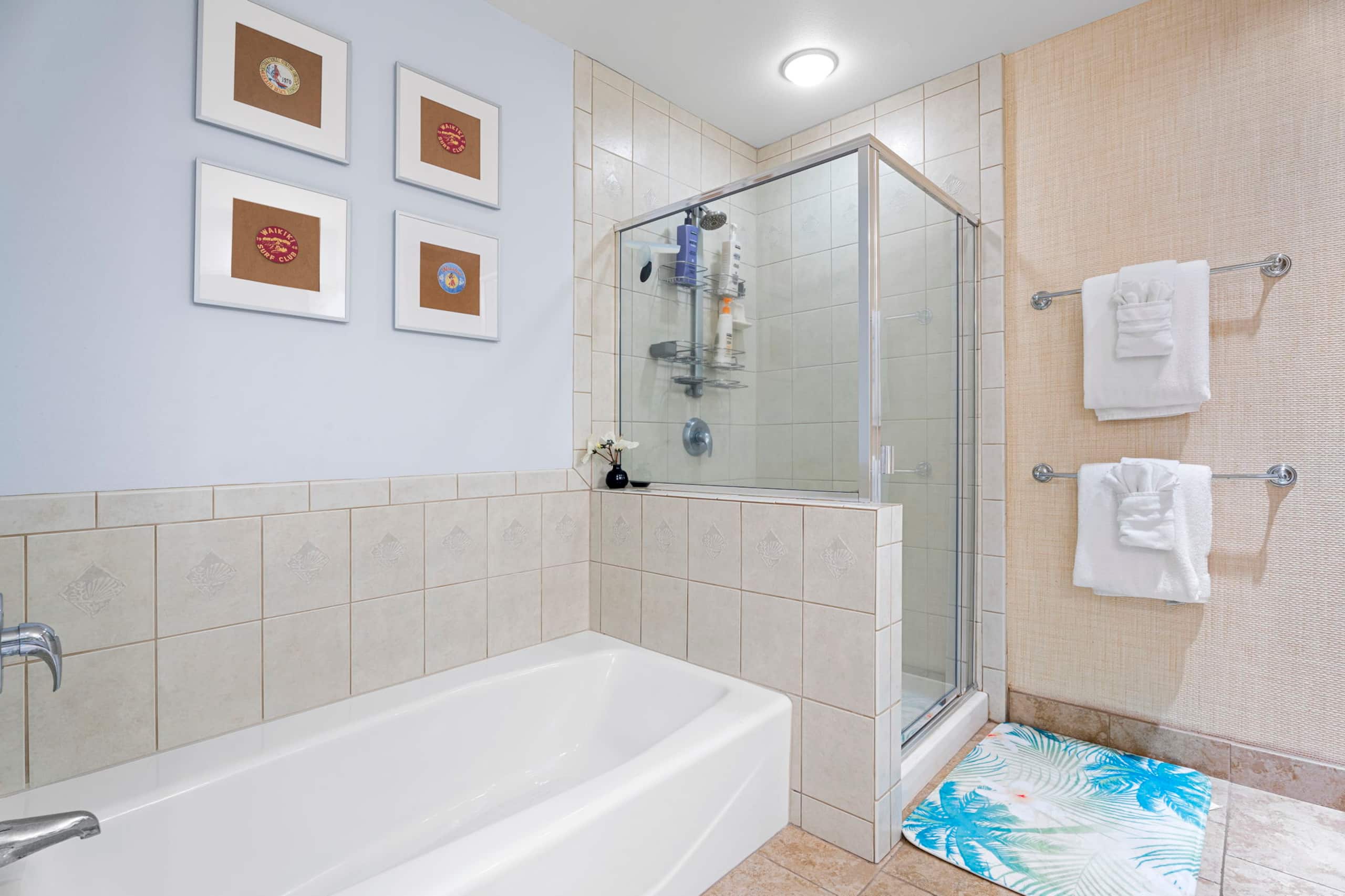 Spacious 3 BR Townhome by Beach - Photo 34