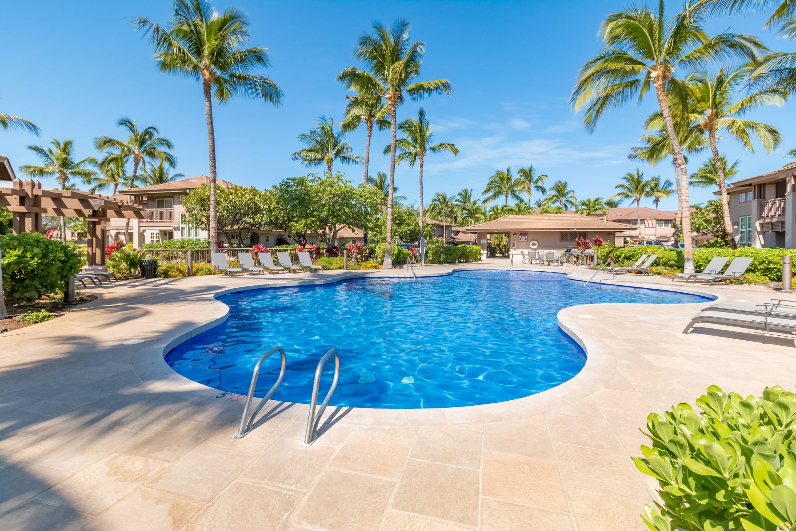 Spacious 3 BR Townhome by Beach - Photo 48
