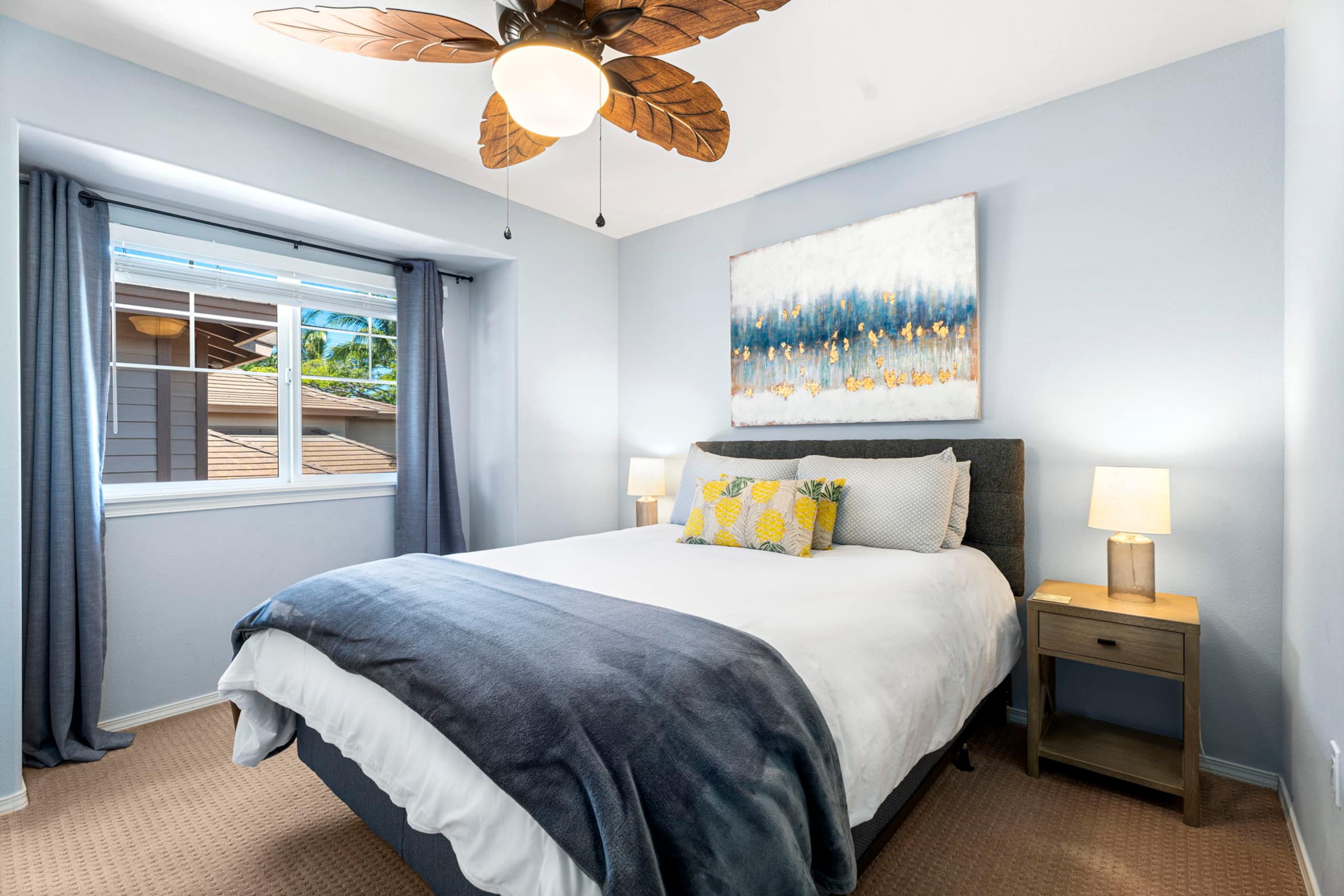 Spacious 3 BR Townhome by Beach - Photo 39
