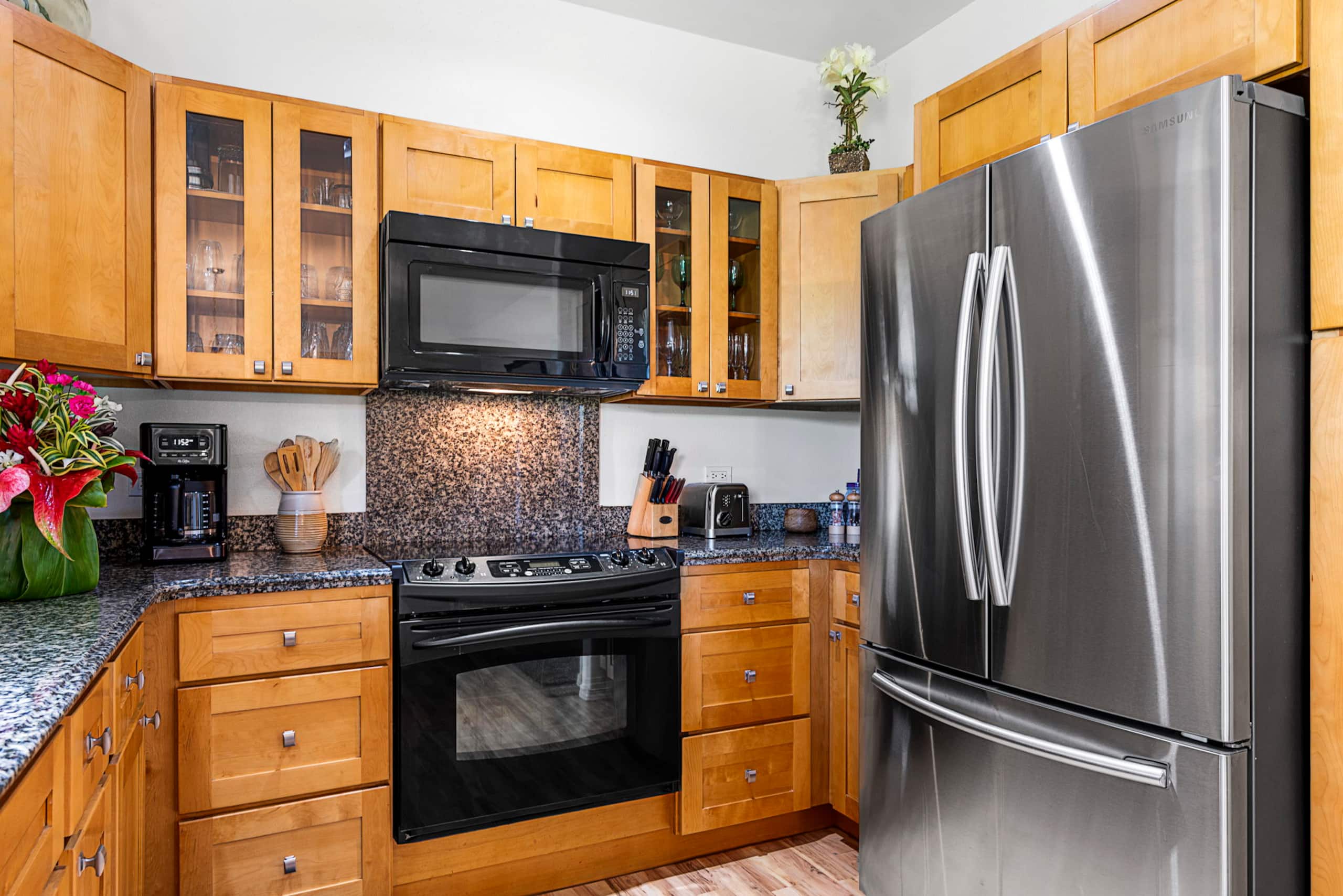 Spacious 3 BR Townhome by Beach - Photo 23