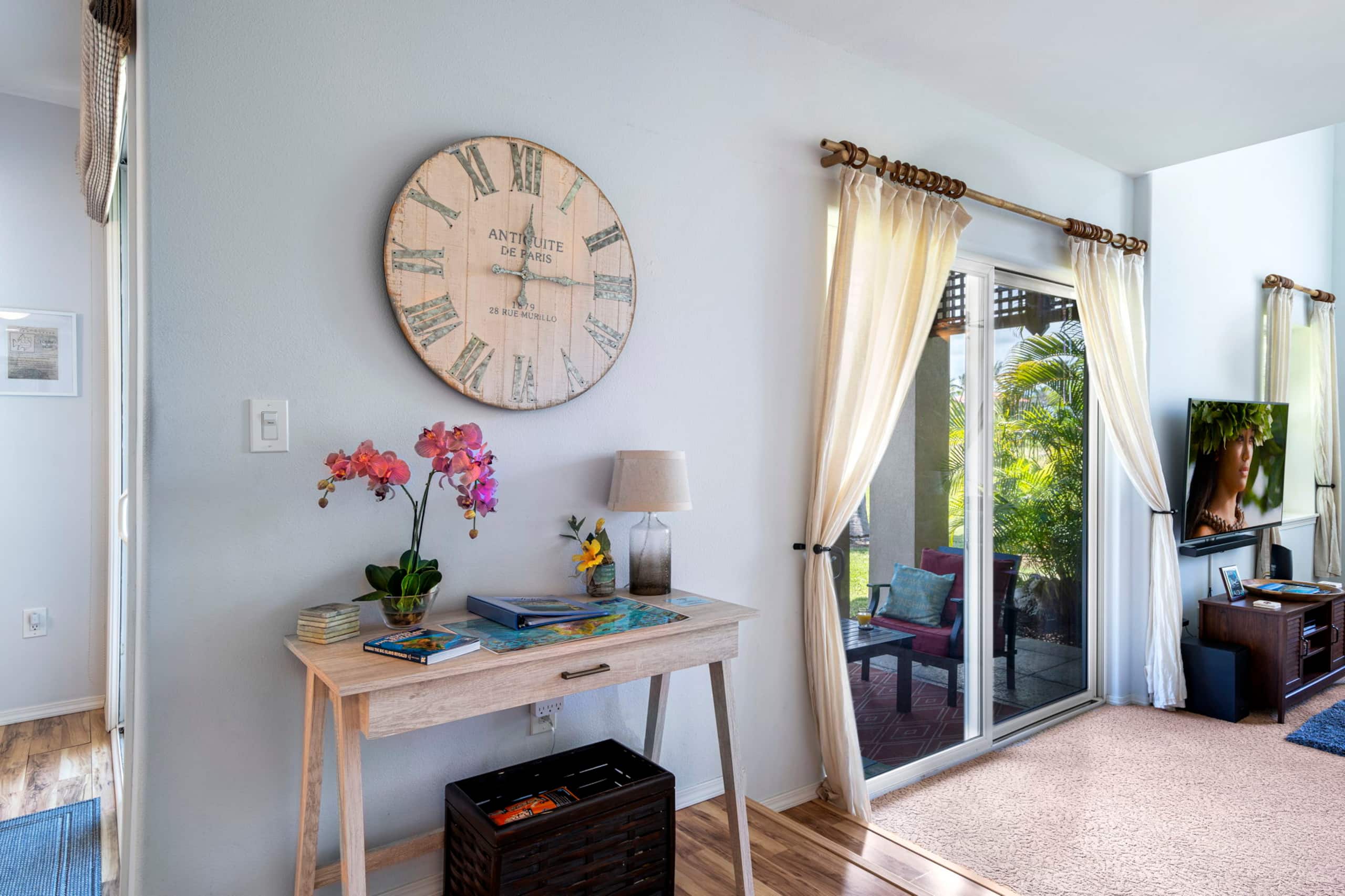 Spacious 3 BR Townhome by Beach - Photo 17