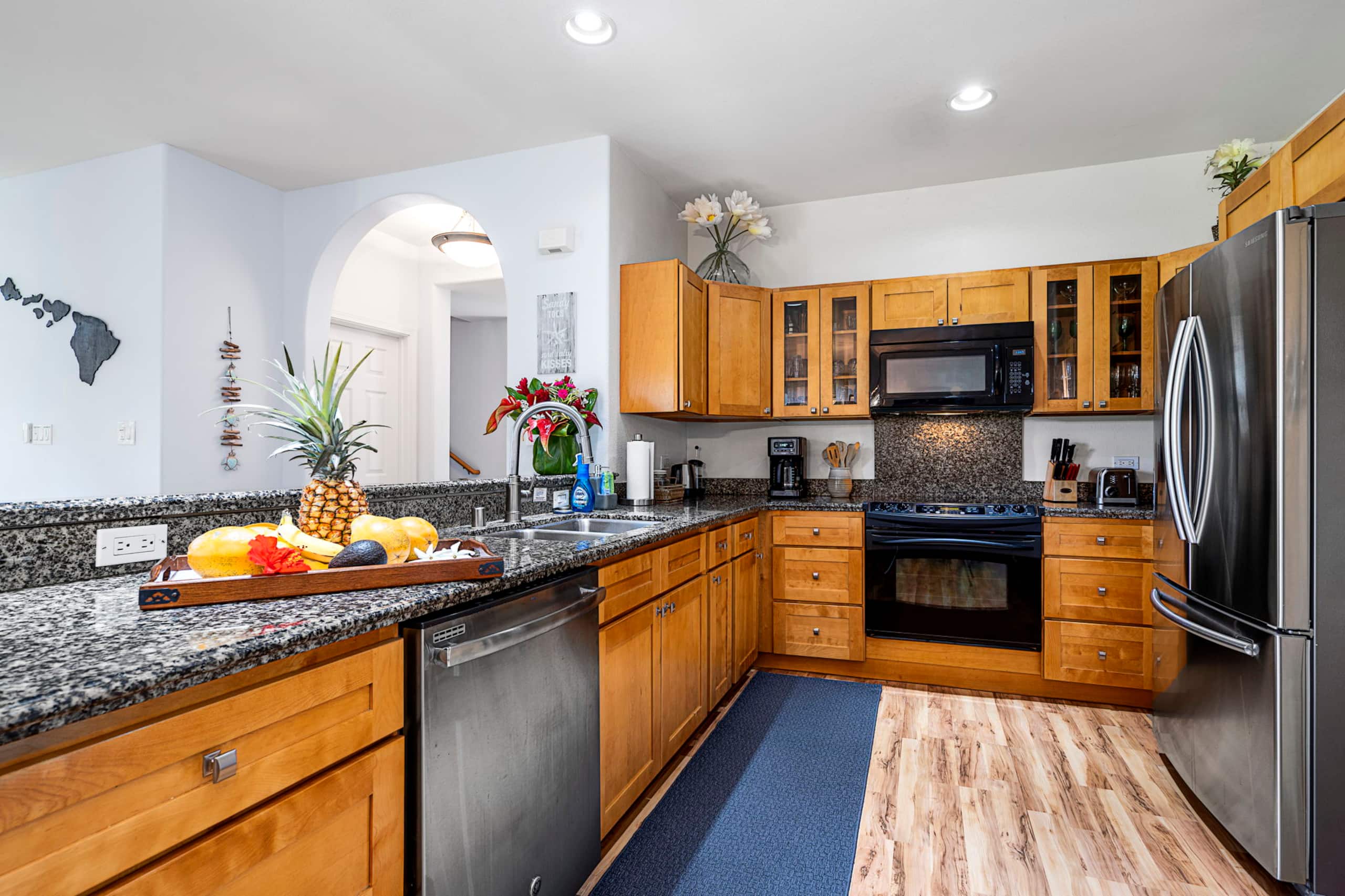 Spacious 3 BR Townhome by Beach - Photo 21