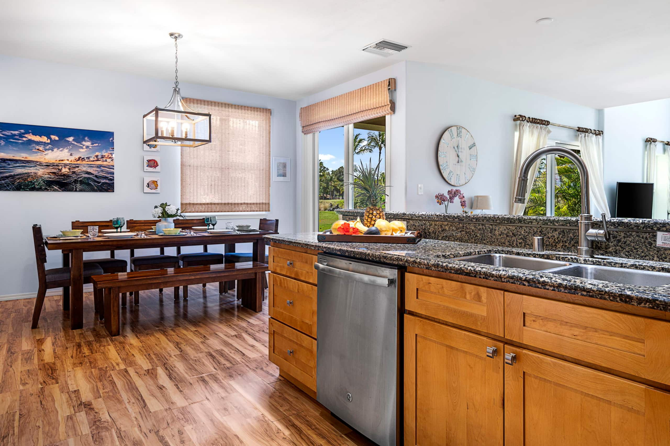 Spacious 3 BR Townhome by Beach - Photo 20
