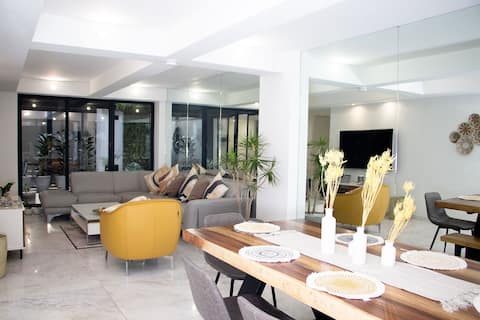Top performing Airbnb: Unique space, 3 Terraces, Polanco in Polanco