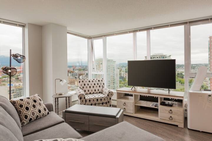 Executive Condo 3 beds 2 separate baths ac parking gallery image 4