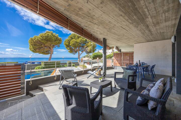 NC Apartments – Bajo 102 Moli Blau- 4 PAX