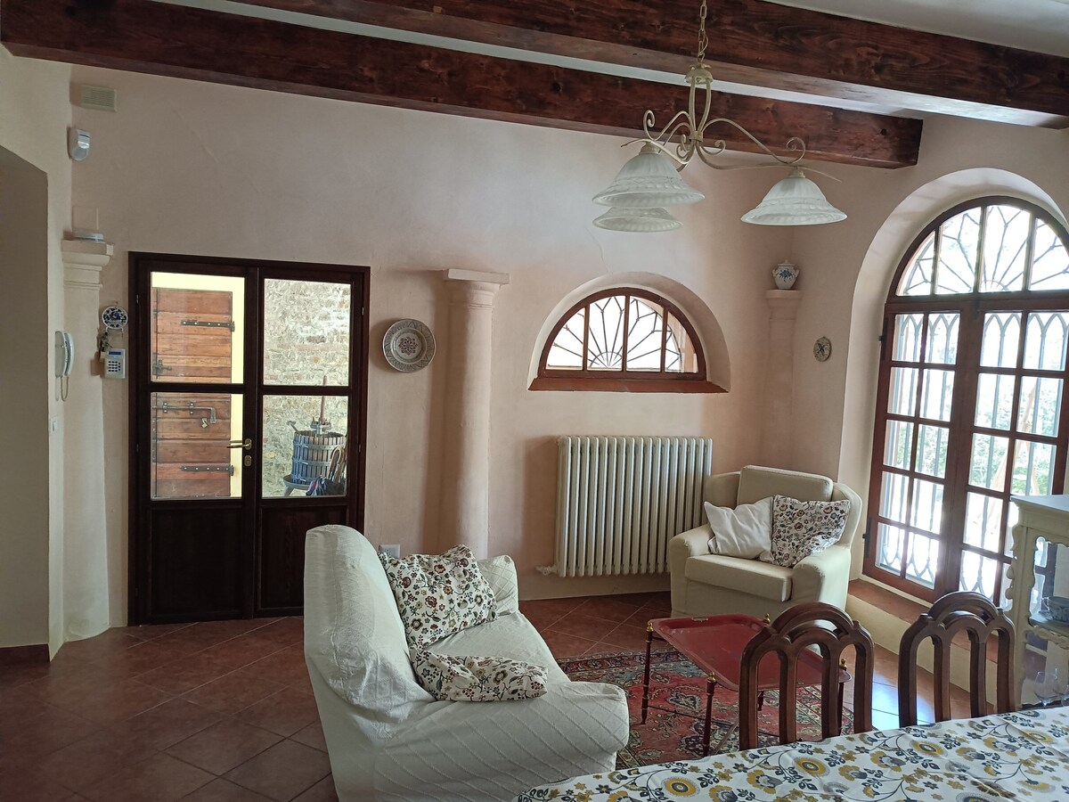 Propiedad de Airbnb exitosa: Botteghe21, Albinea, Reggio Emilia en Emilia Romagna