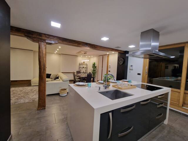 Gran apartamento en el centro. gallery image 2