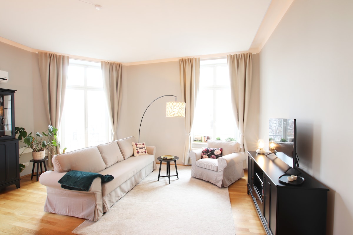 Popular Airbnb listing: Petit Paris in Südvorstadt