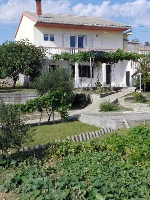 Apartman u kuci Rtina