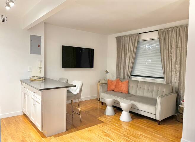 Boss Living NYC Center gallery image 4