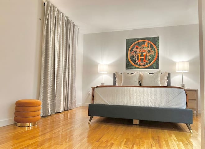 Boss Living NYC Center gallery image 2