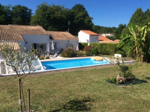 Beautiful Villa with a Pool