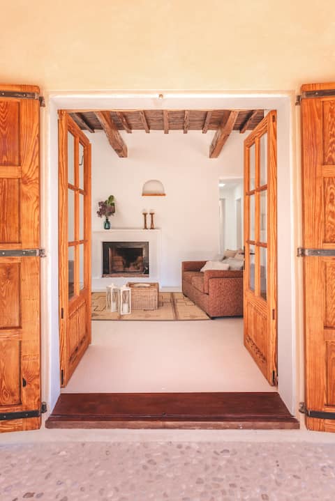 Anuncio de Airbnb popular: Can Tumasito en Sant Josep De Sa Talaia