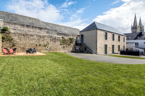 Annonce Airbnb populaire: The Résidence de L'évêché "Molène" à Saint Pol De Léon