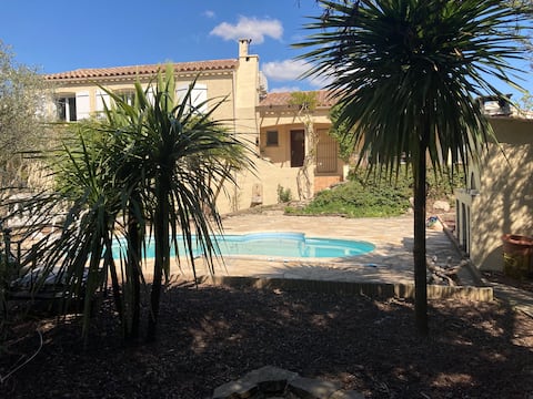 Beautiful villa + quiet pool