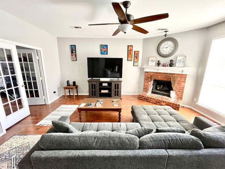 Private House in Plano with Pool Houses for Rent in Plano, Texas