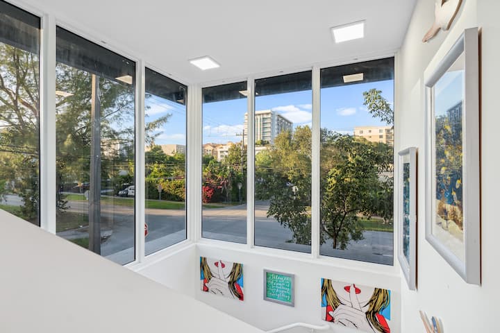 City Gables Dream Haven 3b/3b - Miami, FL